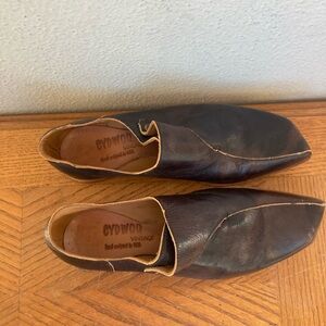 CYDWOQ Hand Sculpted Chocolate Brown Leather Flats (37.5 equals US 7.5)
